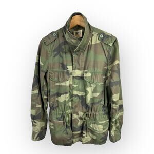 TNA Aritzia Womens size Small Camo Utility Jacket Green Adjustable Waist